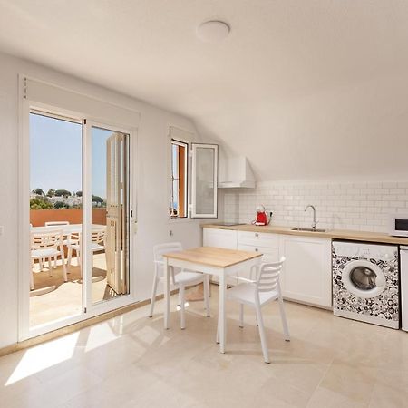 Fresh Penthouse Apartment With Great Sea Views กาซาเรส ภายนอก รูปภาพ