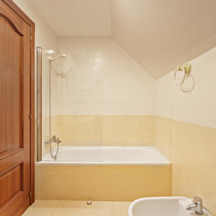 Fresh Penthouse Apartment With Great Sea Views กาซาเรส ภายนอก รูปภาพ